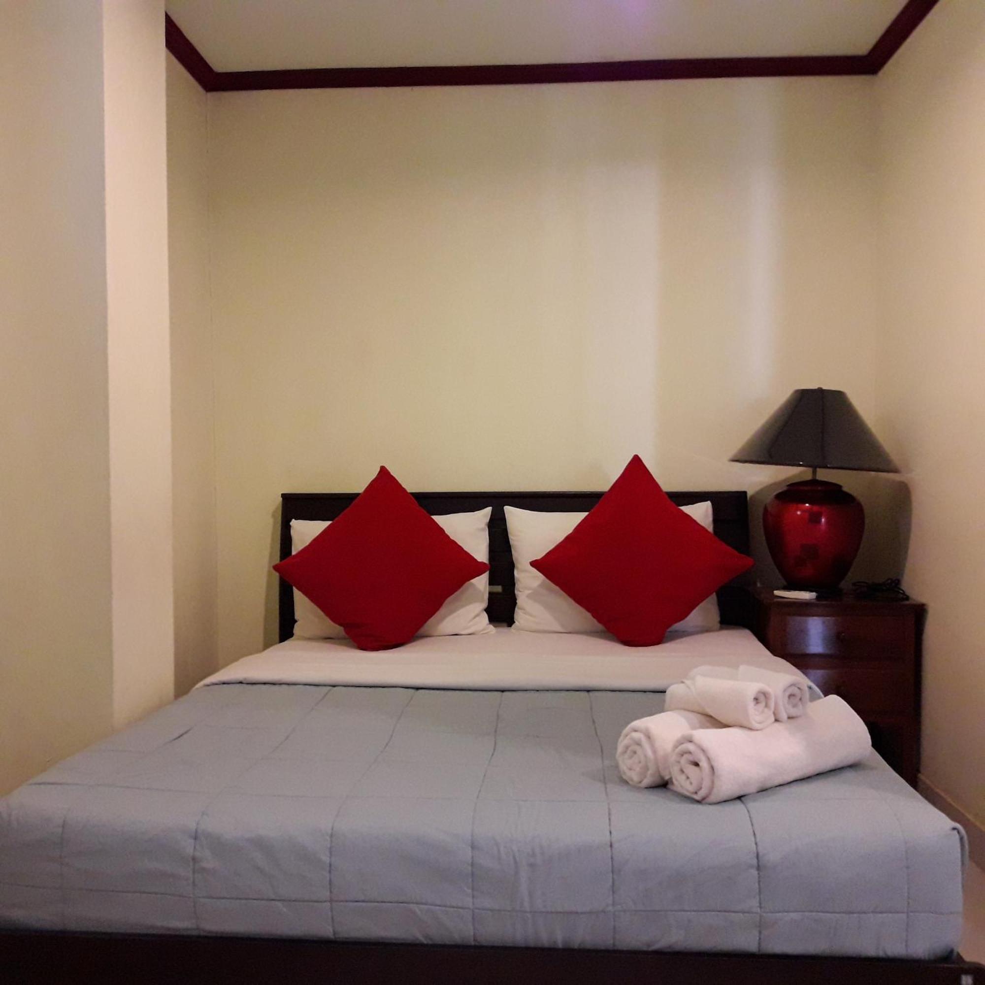 Prince Edouard Apartments&Resort SHA extra plus Patong Extérieur photo